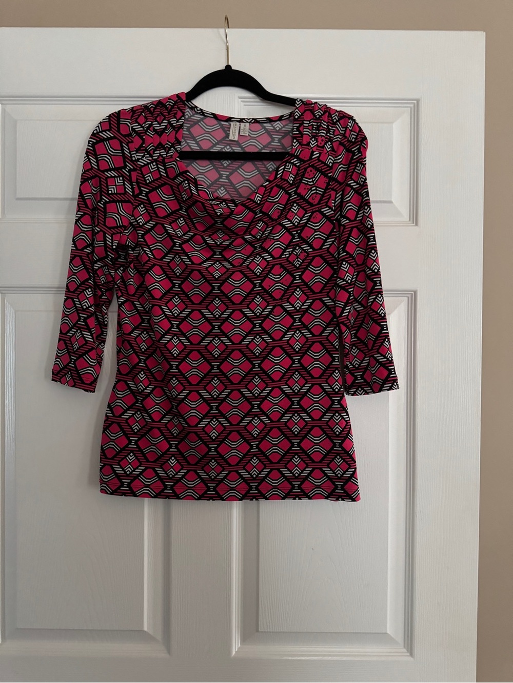 Madison Pink Geometric 3/4 sleeve Top